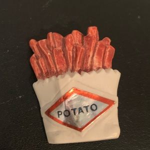 80s vintage 🍟French fries composite pin